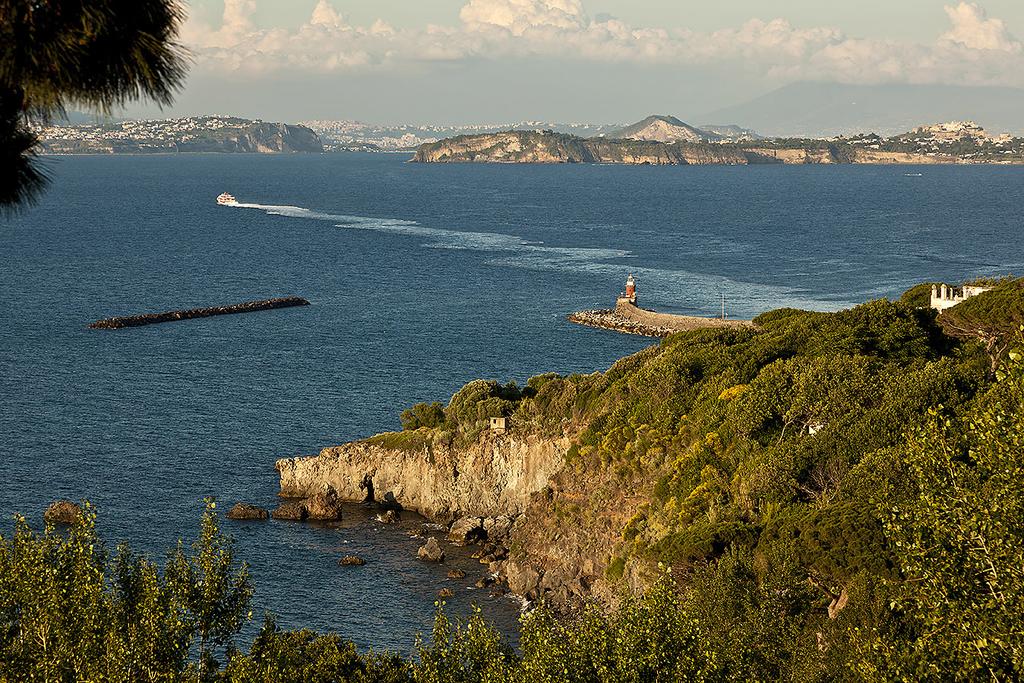 Іскія (острів) Le Querce (Ischia Porto)