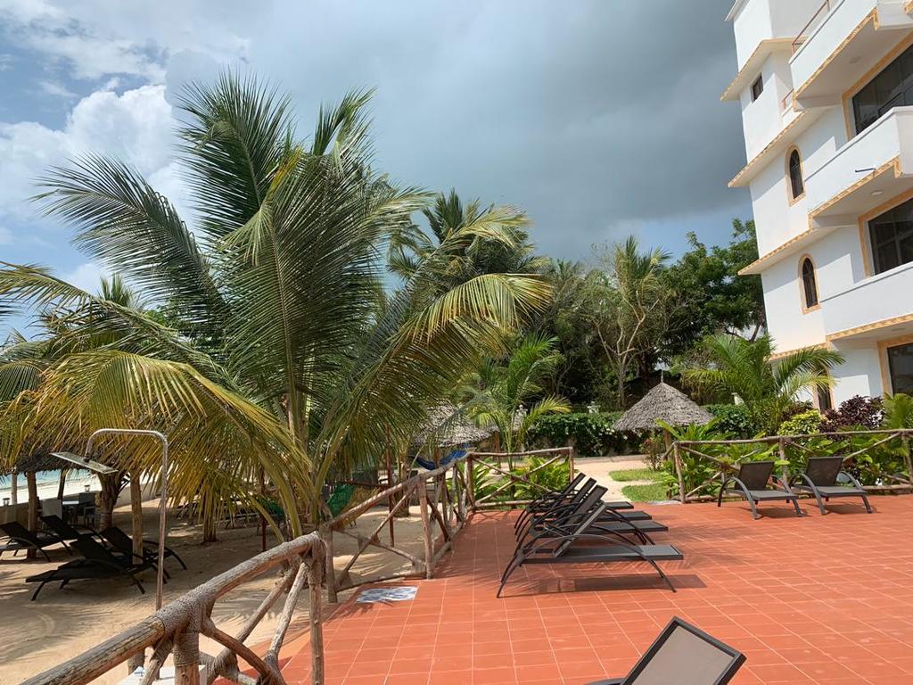 Mandhari Villa Beach Hotel, Танзания, Матемве, туры, фото и отзывы