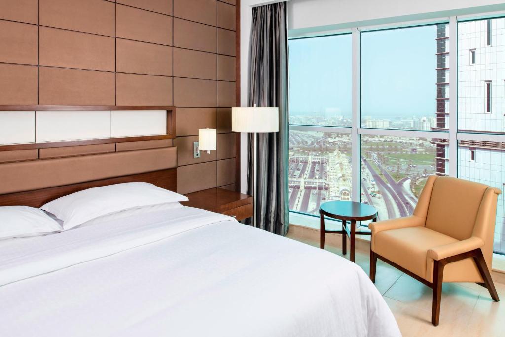 Горящие туры в отель Four Points by Sheraton Sharjah Шарджа ОАЭ
