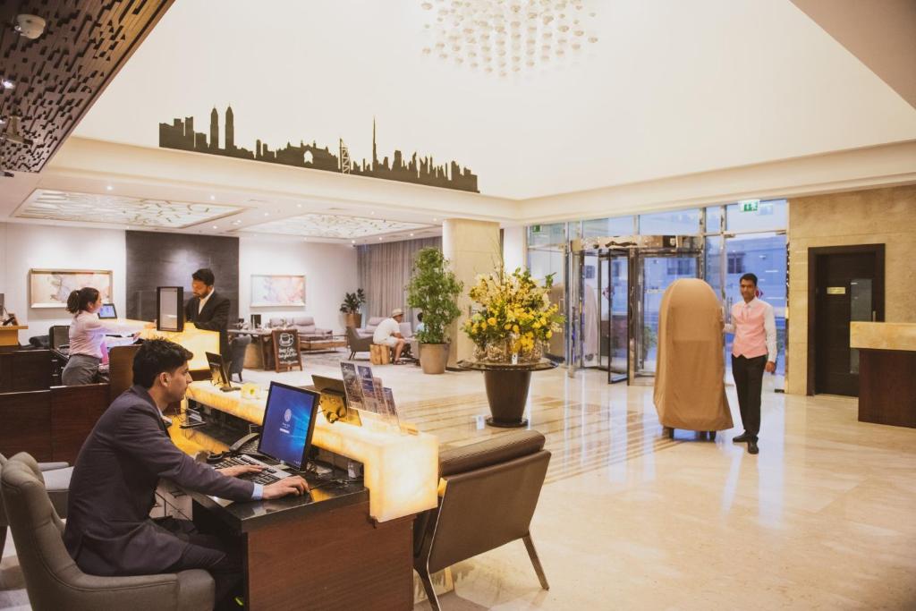 Grandeur Hotel Al Barsha фото и отзывы