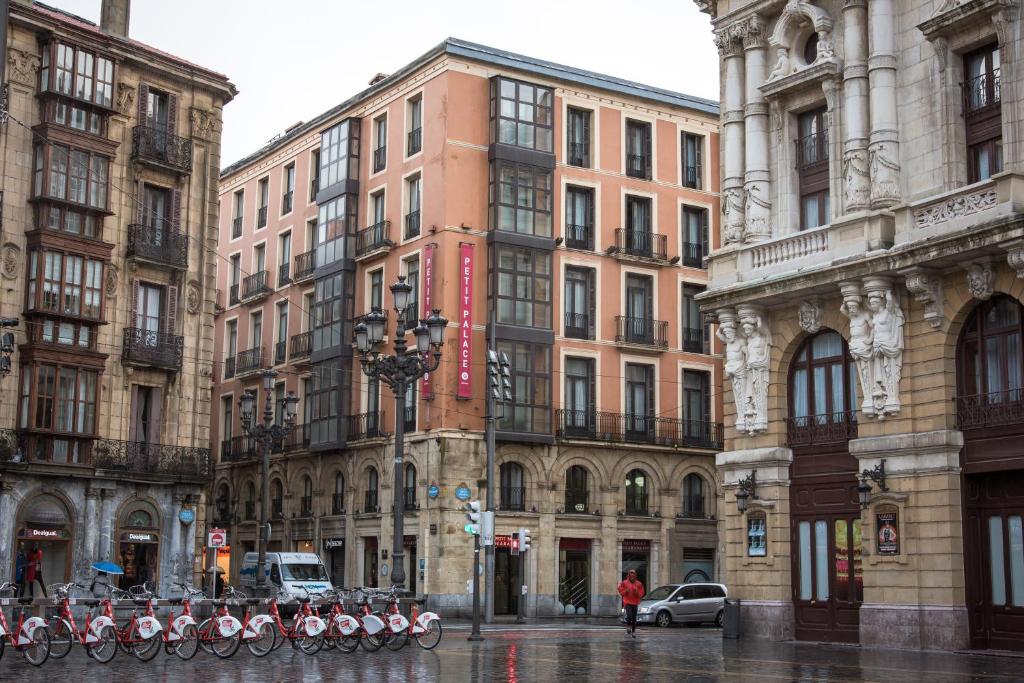 Petit Palace Arana Bilbao Hotel, Бильбао, фотографии туров
