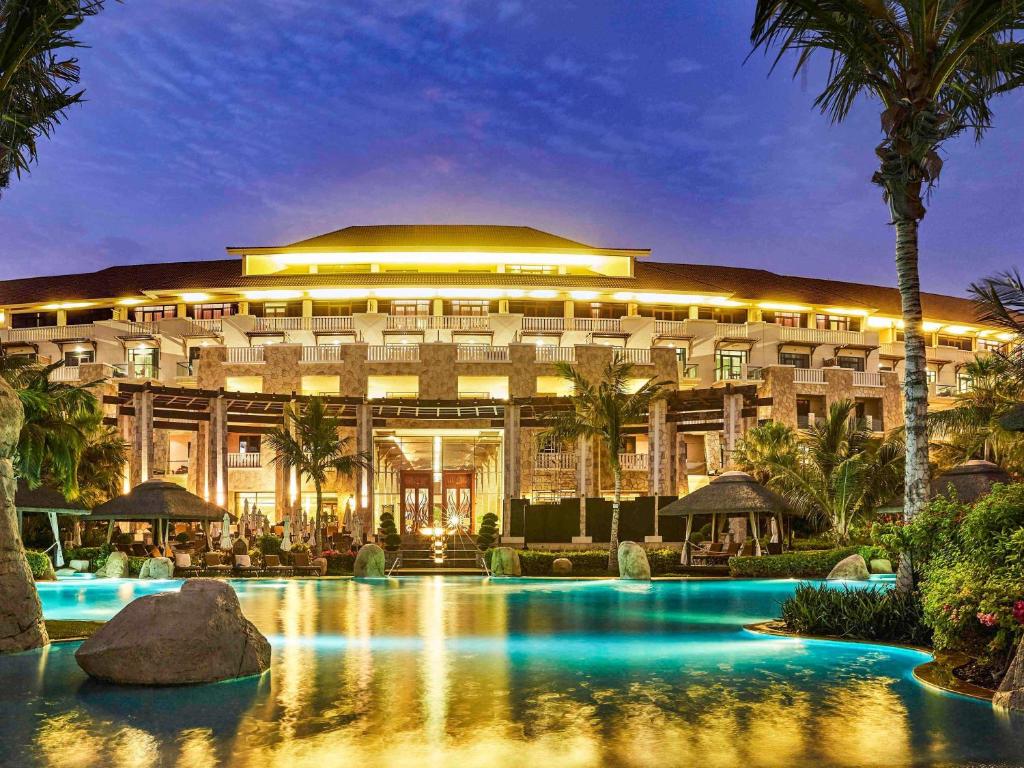 Тури в готель Sofitel Dubai The Palm Дубай Пальма