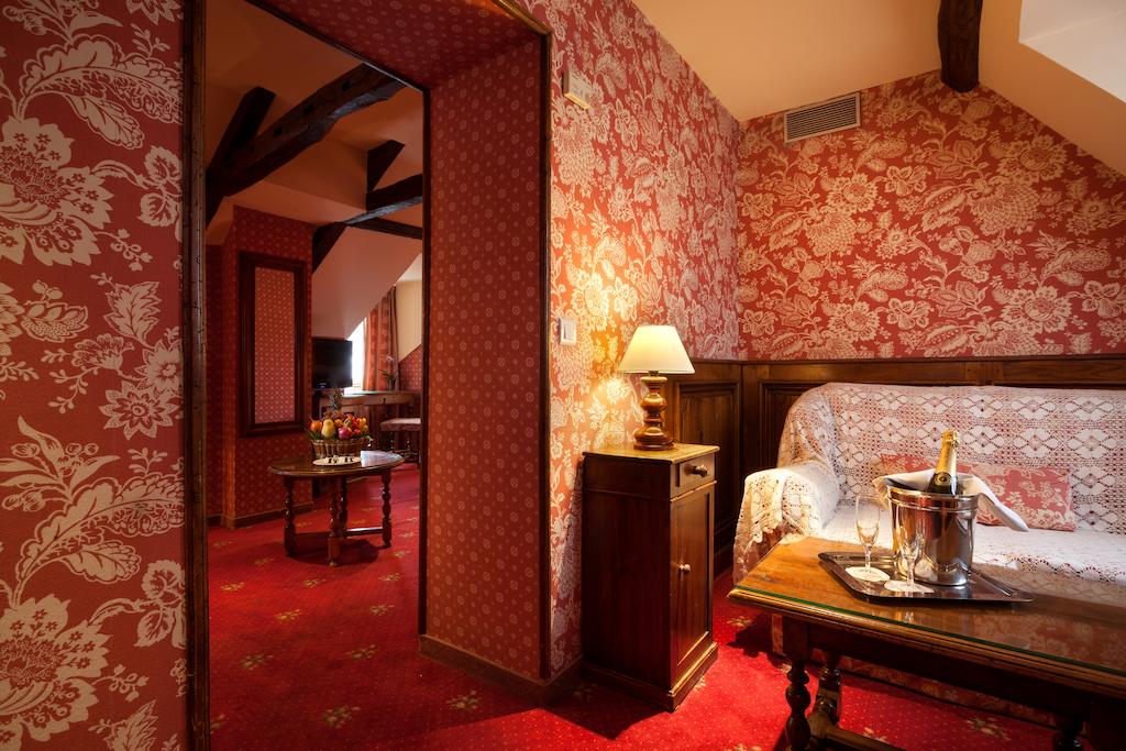 Відпочинок в готелі Amarante Beau Manoir
