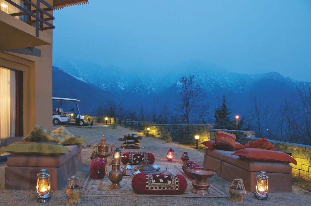 Hotel reviews Vivanta by Taj Dal View Srinagar