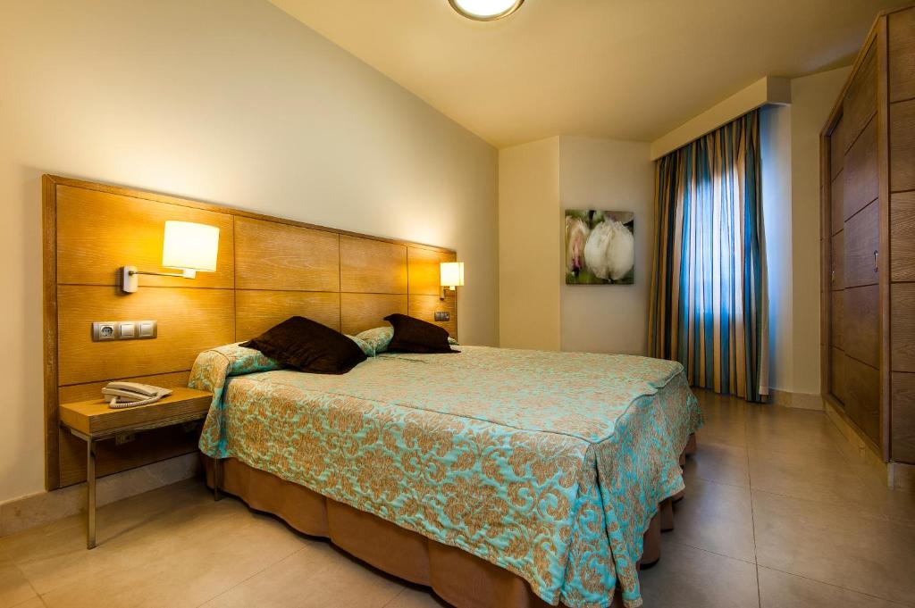 Горящие туры в отель Arenas Del Mar Тенерифе (остров) Испания