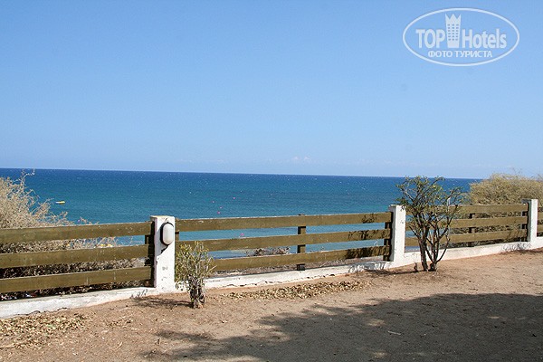 Гарячі тури в готель Faros Holiday Village Ларнака Кіпр