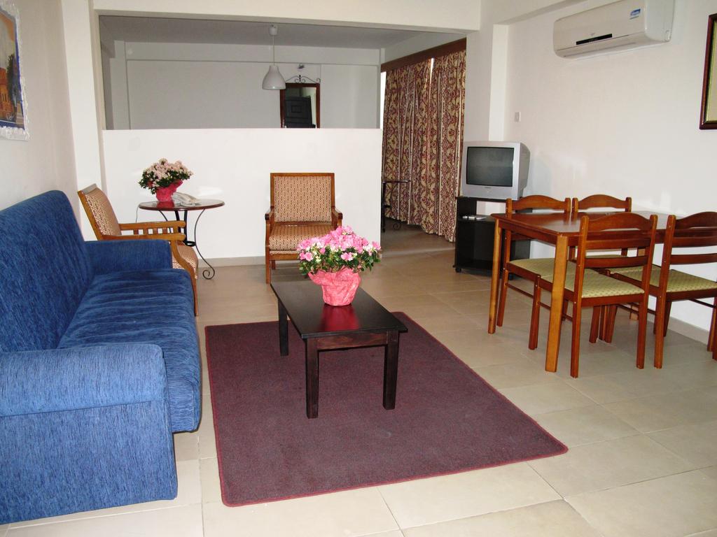 Eleonora Hotel Apartments Кіпр ціни
