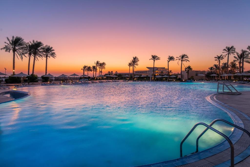 Відгуки про відпочинок у готелі, Cleopatra Luxury Resort Makadi Bay