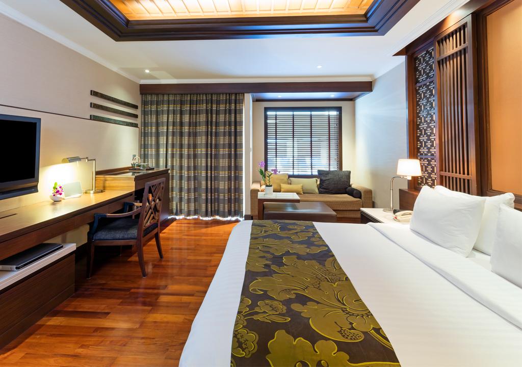 Готель, 4, Holiday Inn Phuket