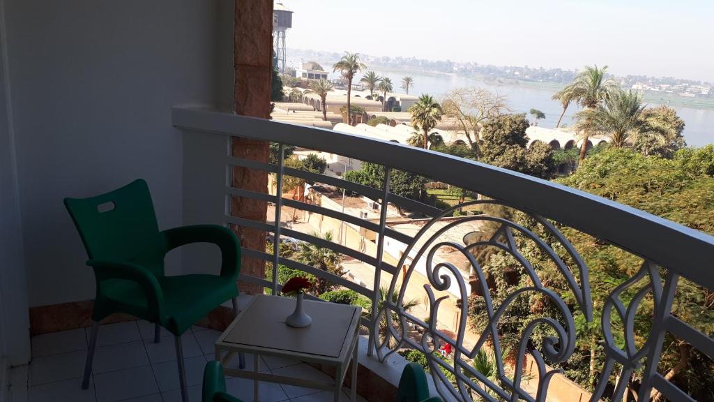 Відпочинок в готелі New Pola Hotel Luxor