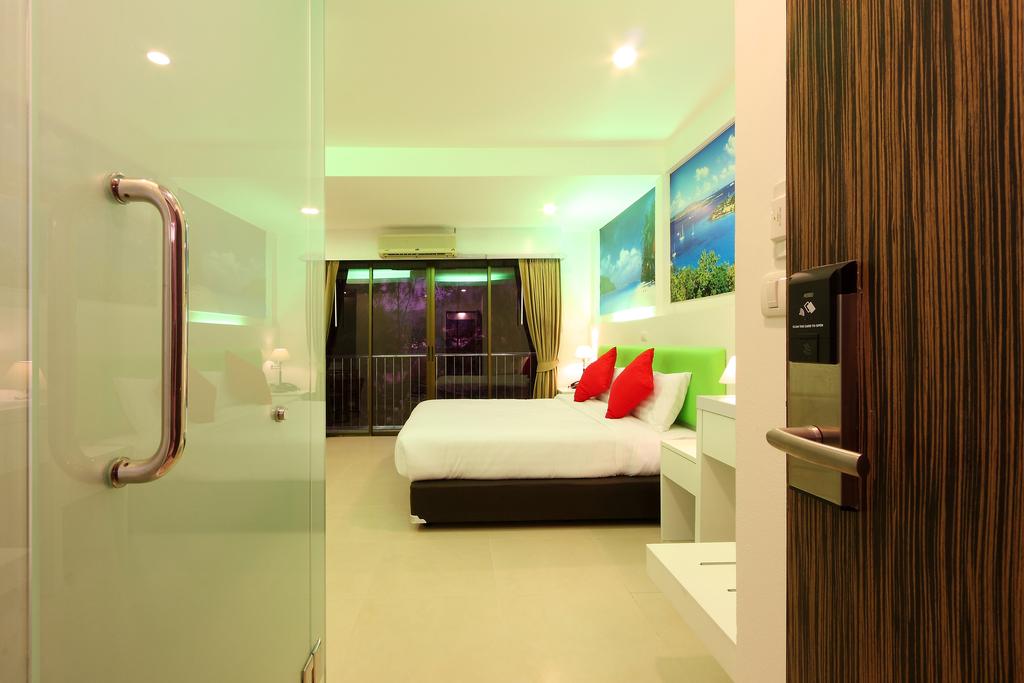Відпочинок в готелі Armoni Patong Beach Hotel By Andacura (Narry Patong Phuket) Пхукет
