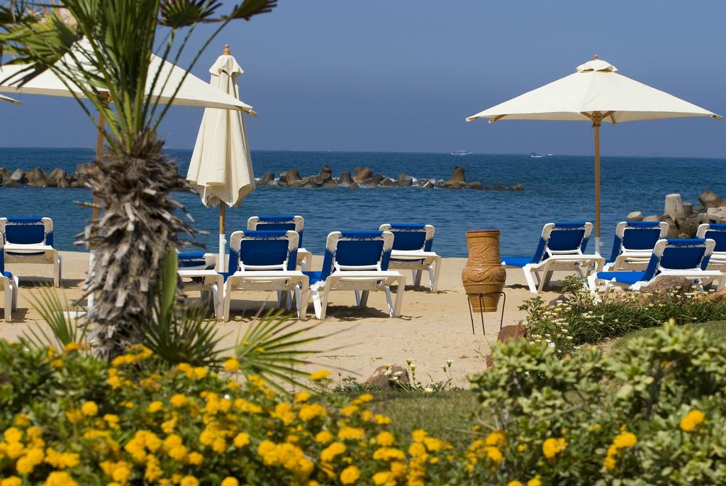 Відгуки про готелі Mediterranean Azur Hotel