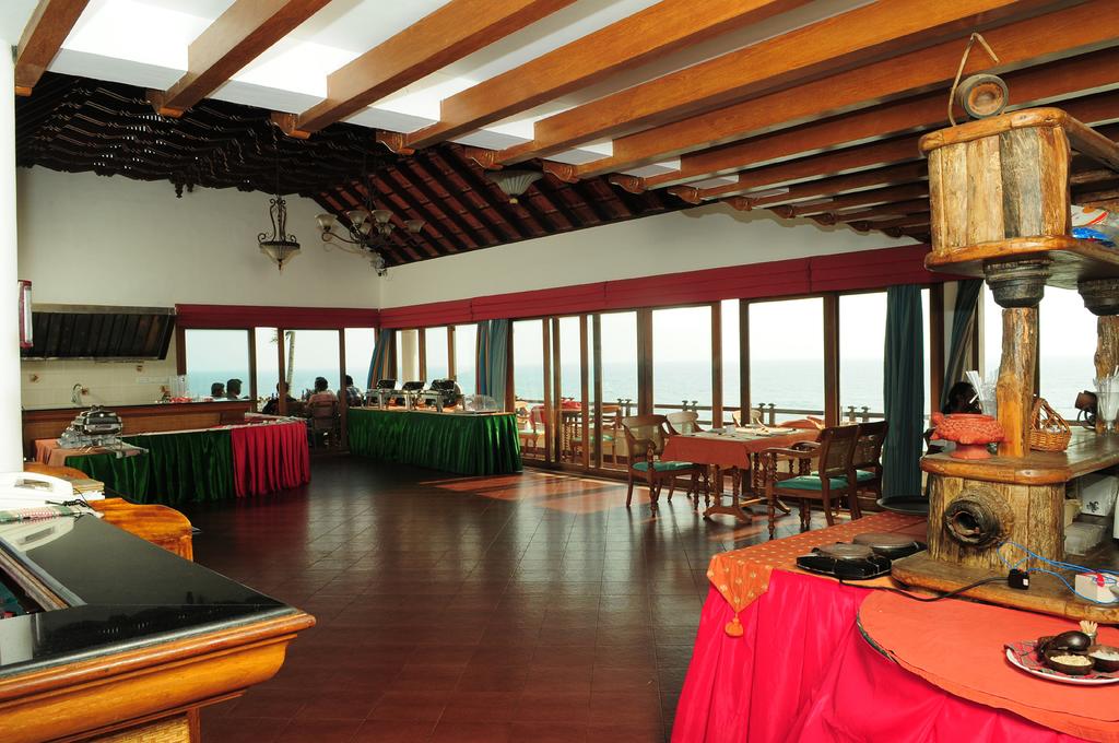Hot tours in Hotel Hindustan Beach Resort Varkala India