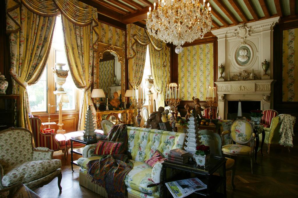 Hotel guest reviews Chateau De Mirambeau