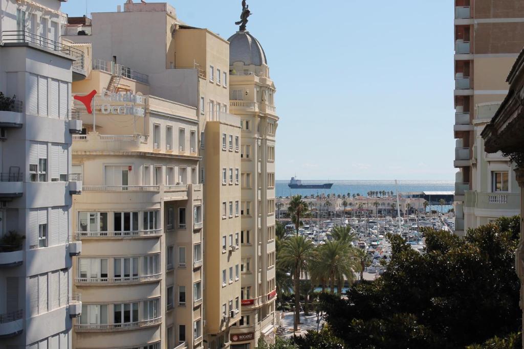 Hotel Rambla 9 Alicante, фотографії