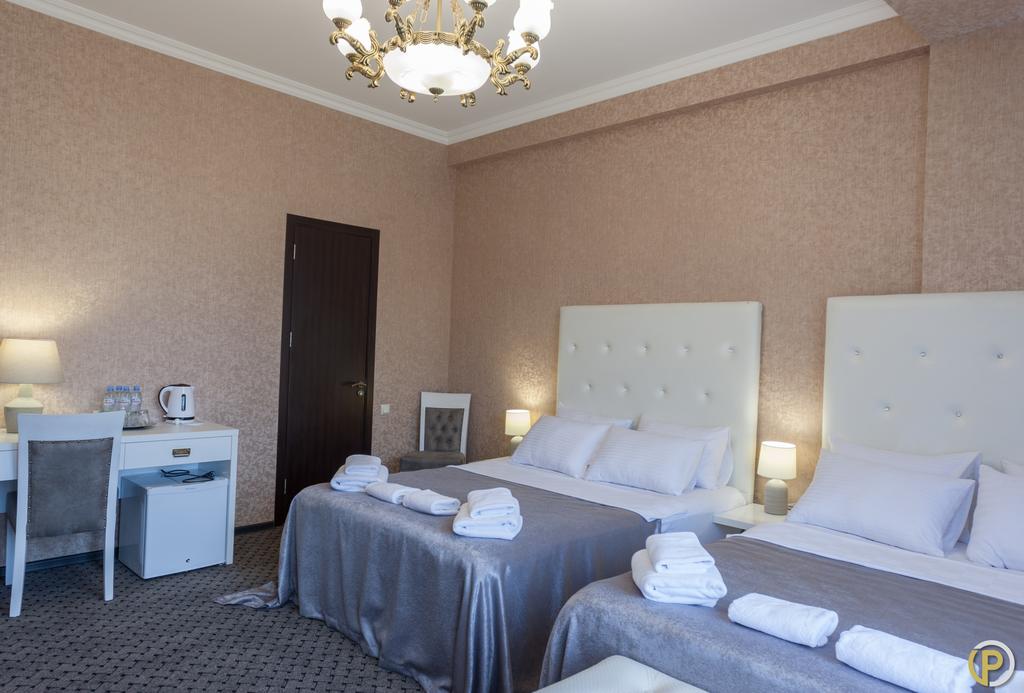 Відпочинок в готелі Piazza Tbilisi Hotel