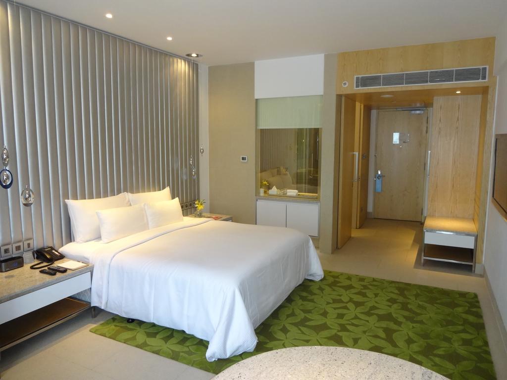 Отель, Индия, Хайдарабад, Avasa Hotel