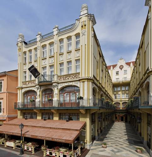 Palatinus City Center Hotel, Печ, Венгрия, фотографии туров