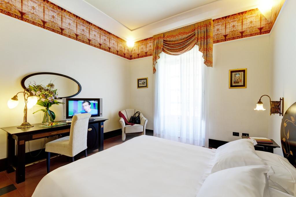 Oferty hotelowe last minute Des Etrangers Hotel & Spa Region Syrakuz