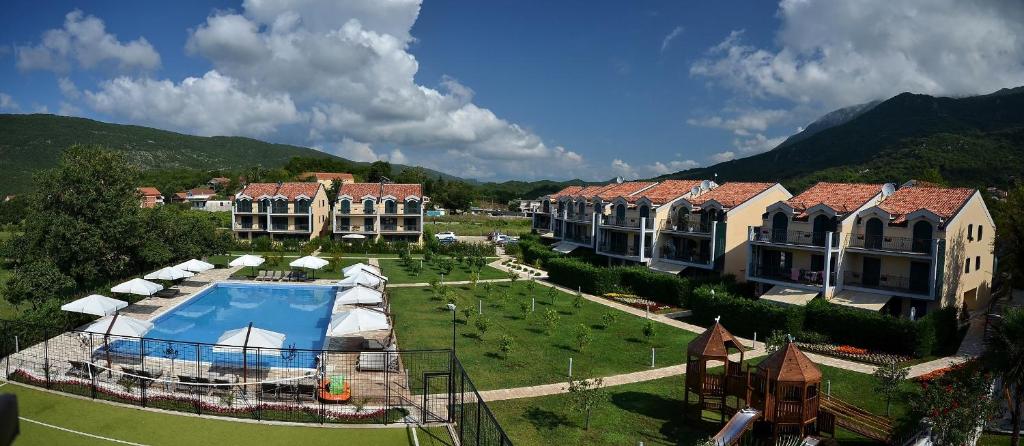Holiday Home De Luxe, Яз , Чорногорія, фотографії турів