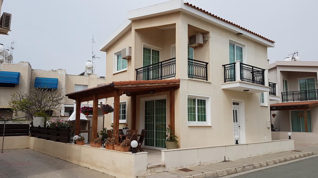 Philippou Beach Villas & Apartment, Ларнака, Кипр, фотографии туров