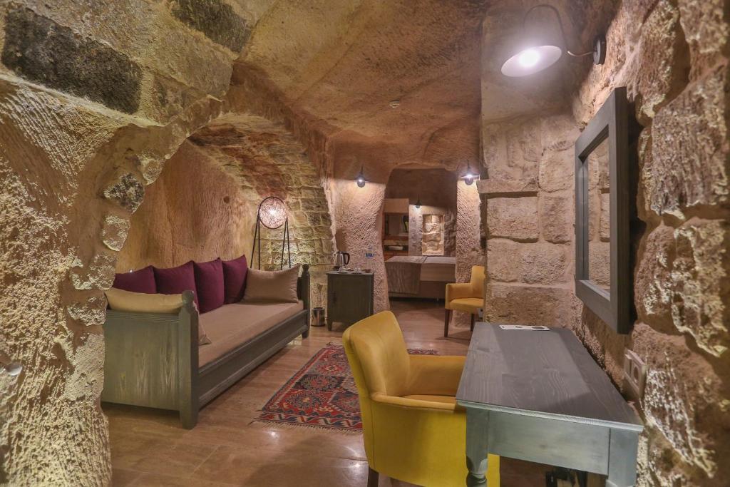 Recenzje turystów Acropolis Cave Suite