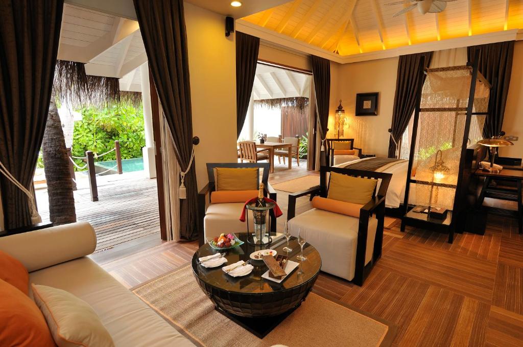 Відпочинок в готелі Ayada Maldives Хувадху Атолл