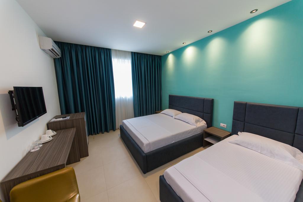 Відпочинок в готелі Aler Luxury Resort Durres Дуррес