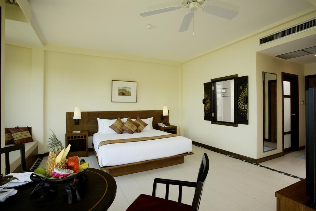 Supalai Resort & Spa photos and reviews