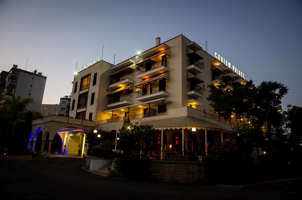 Curium Palace Hotel, Лімассол, Кіпр, фотографії турів