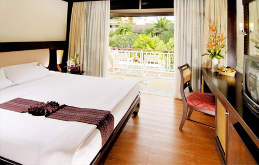 Отель, 4, Thara Patong Beach Resort