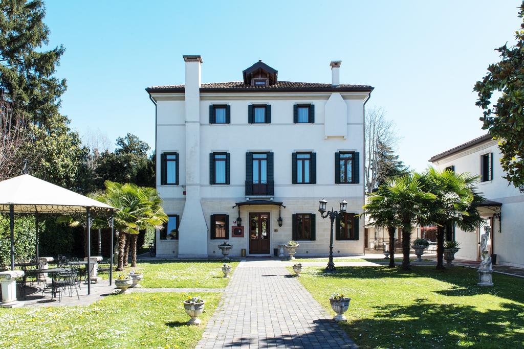 Villa Foscarini, номера