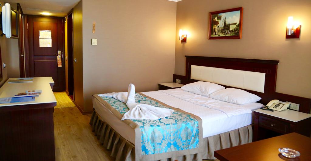 Гарячі тури в готель Blue World Hotel (Marmara Sea) Стамбул