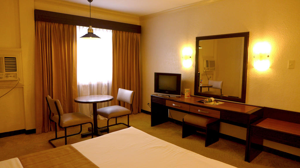 Горящие туры в отель Rothman Hotel Манила Филиппины