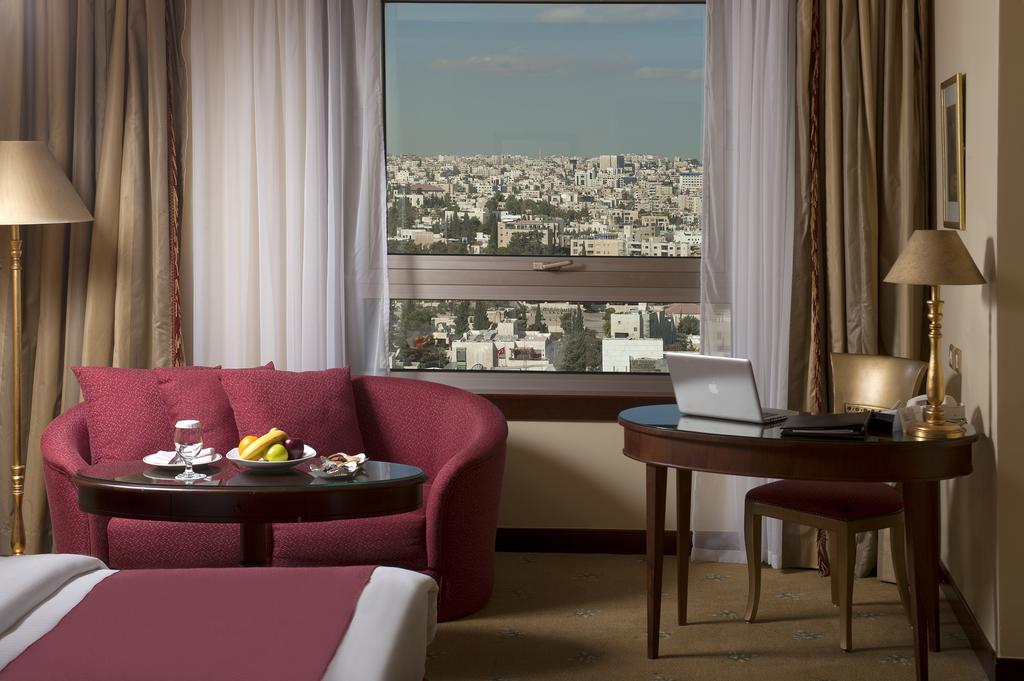 Le Royal Hotel Amman, Амман ціни