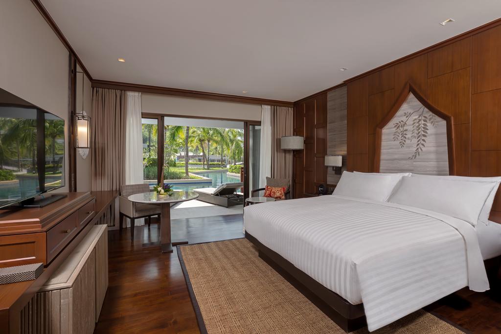 Фото отеля Phuket Marriott Resort and Spa Nai Yang Beach