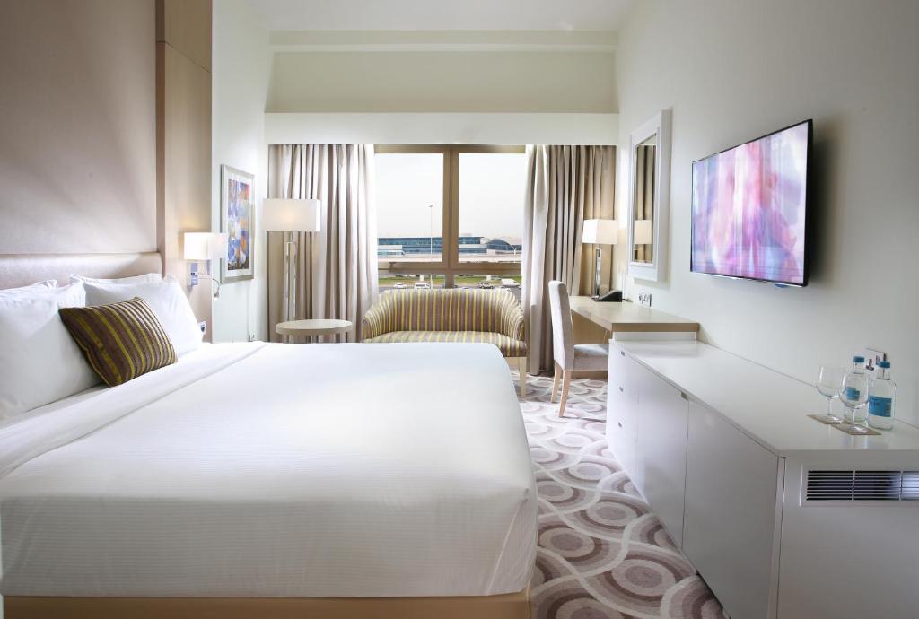 Metropolitan Hotel Dubai zdjęcia turystów