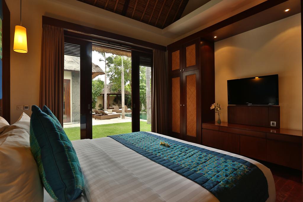 Отдых в отеле Mahagiri Villas Санур Индонезия