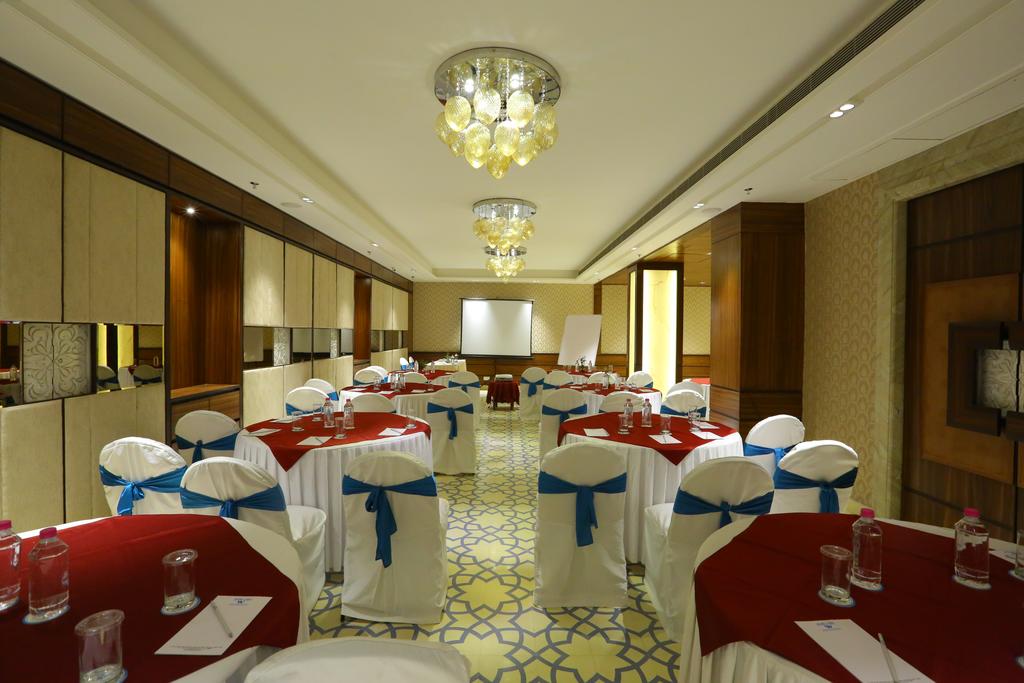 Горящие туры в отель Hotel Wall Street Джайпур