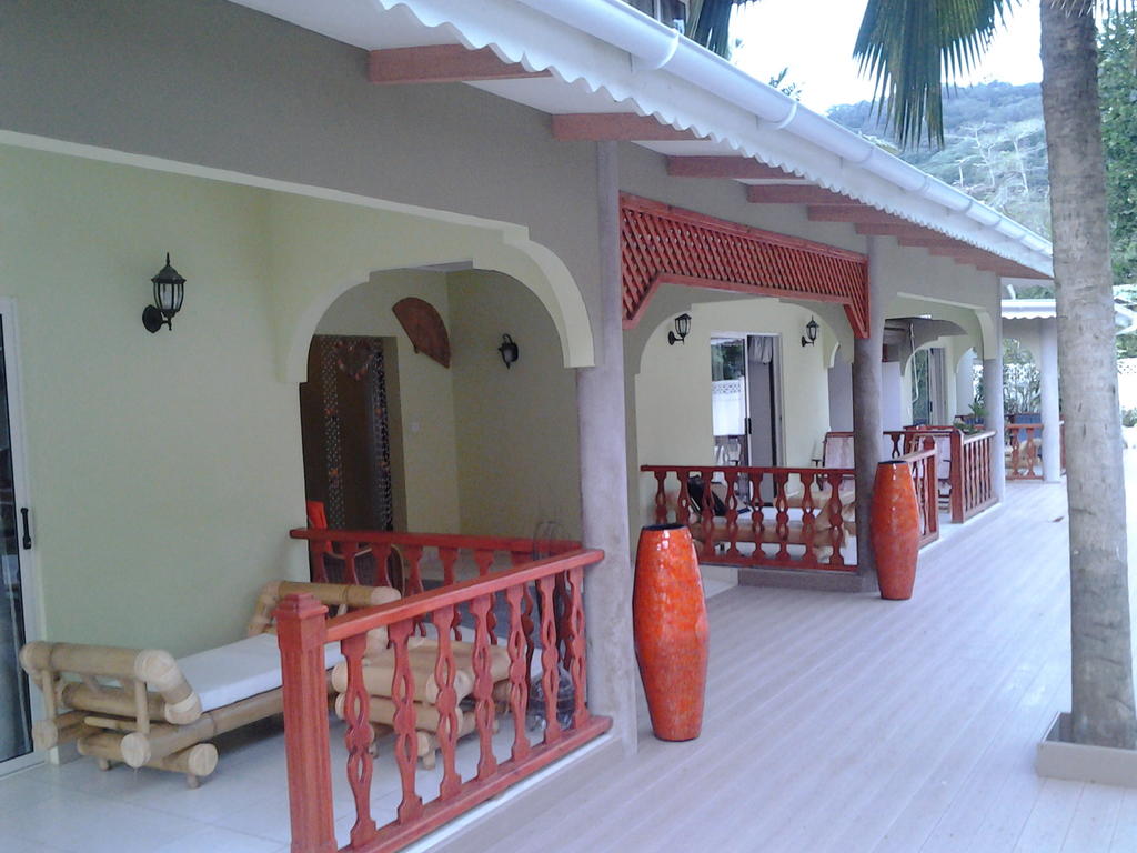 Горящие туры в отель Villa Authentique Ла-Диг (остров)