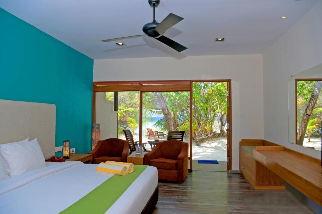 Hotel, Maldives, North Male Atoll, Eriyadu Island Resort
