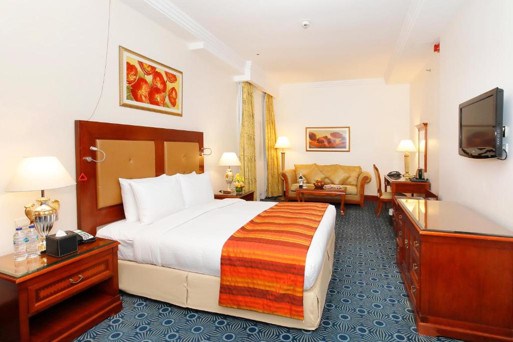Отель, 4, Holiday Inn Bur Dubai - Embassy District