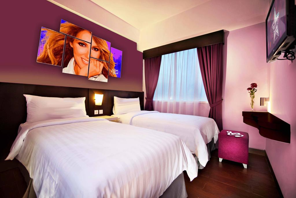 Відпочинок в готелі Famehotel Gading Serpong Джакарта Індонезія