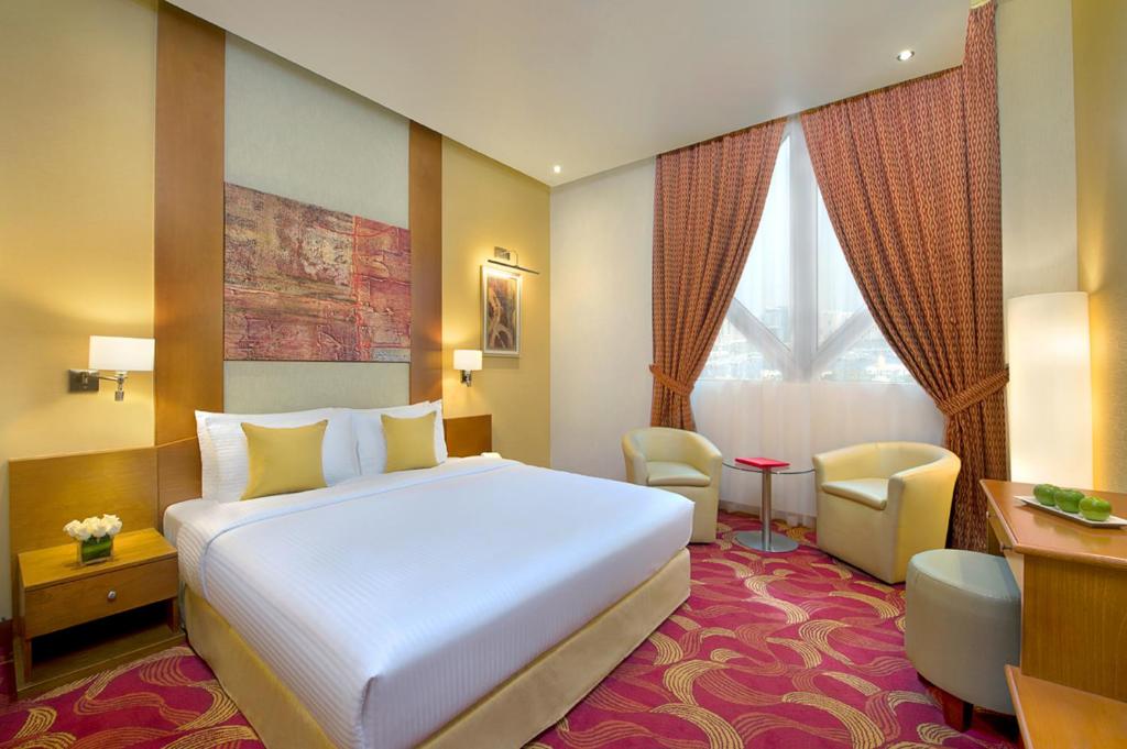 Тури в готель City Seasons Towers Hotel Bur Dubai