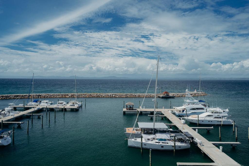 The Bannister Hotel & Yacht Club by Mint, Самана, Доминиканская республика, фотографии туров