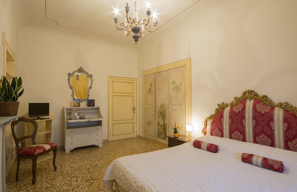 Отдых в отеле Palazzo Bulgarini Сиена