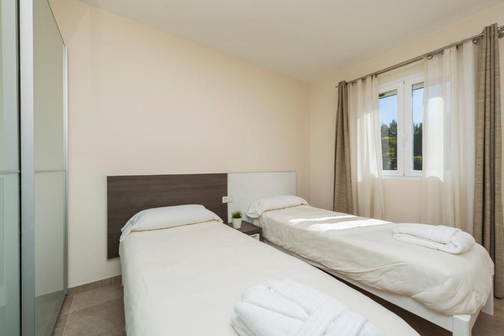 Горящие туры в отель Lago Resort Menorca - Villas & Bungalows del Lago Менорка (остров)