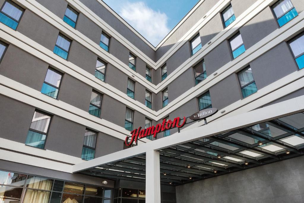 Hampton by Hilton Lublin цена