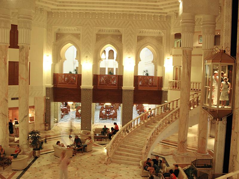 Відгуки туристів Amir palace