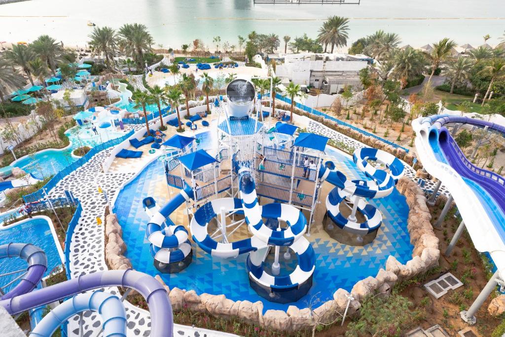 Ціни, The Westin Dubai Mina Seyahi Beach Resort & Marina